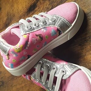 NWT Ground Up Little Girls Sz 8 Pink & Silver Adorable Shoes